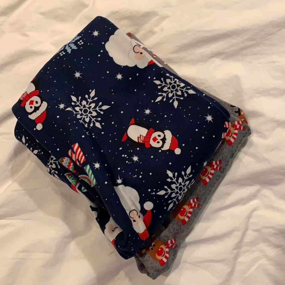 Fun fleece-lined Christmas leggings
